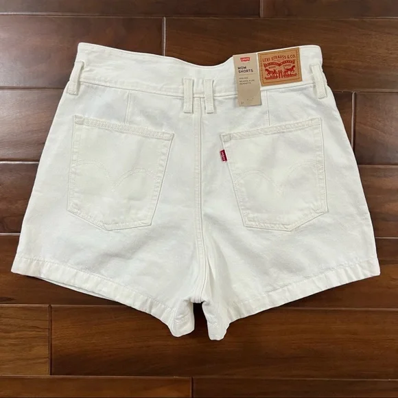 Levi's Size 31 Clean Sweep High Rise Mom Shorts - Picture 6 of 9